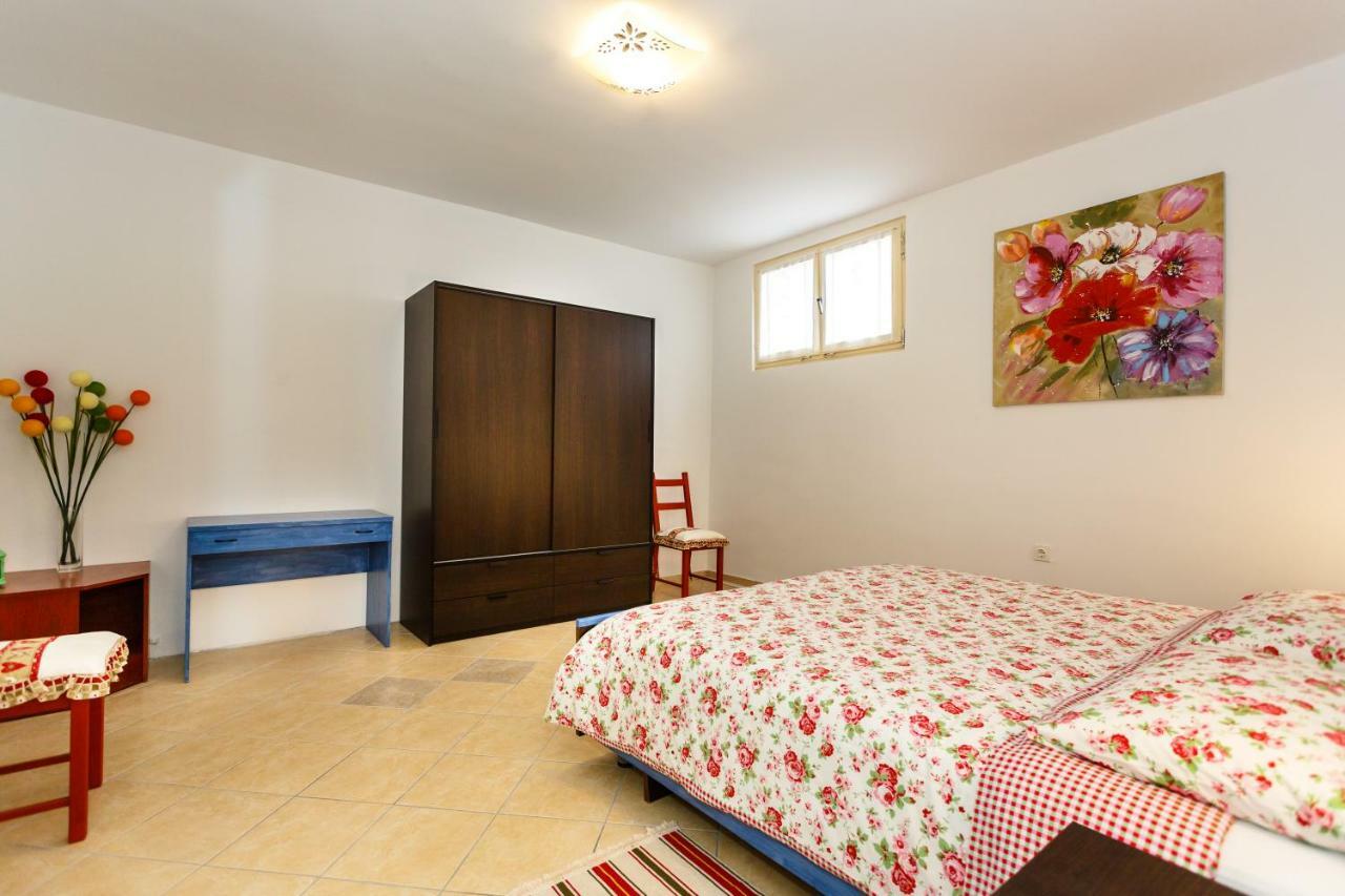 Apartments Danica Vrbnik Dış mekan fotoğraf